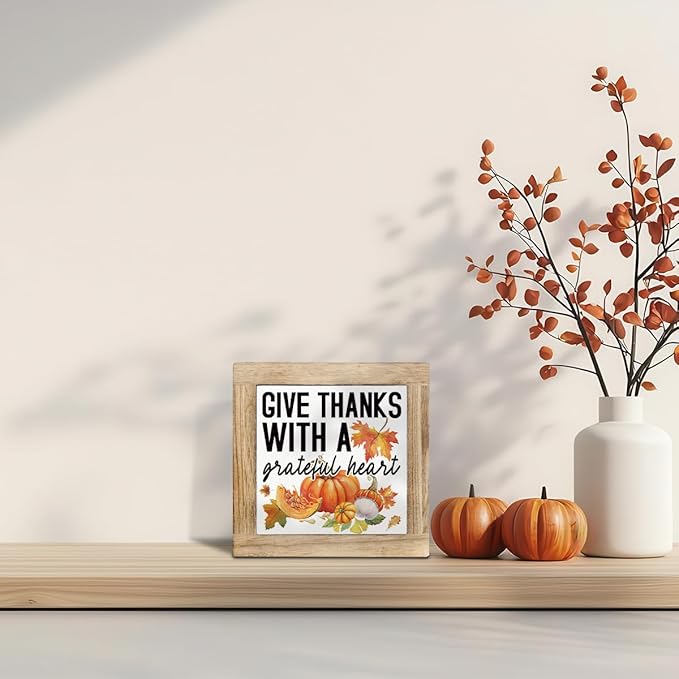 Fall Decor, Give Thanks with A Grateful Heart Signs, Pumpkin Harvest Decoration, Thanksgiving Home Farmhouse Decors, Wooden Decorative Fall Signs, Box Sign Wood Desk Sign Decor 5.9X5.9X0.7inches