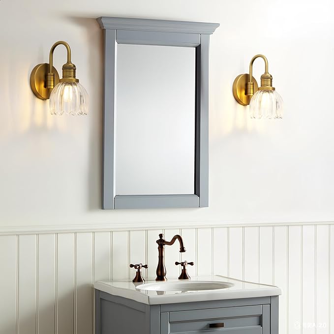 Yosoan Boho Aged Brass Gold Vintage Bathroom Wall Sconce with Flower Shade, 1-Light Indoor Vanity Industrial Hardwired Wall Mounted with Transparent Tulip Shade for Living Room Bedroom(Antique)