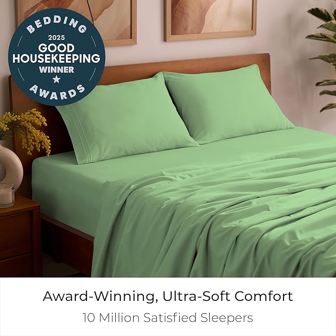 Mellanni Full Sheets Set - 4 PC Iconic Collection Bedding - Hotel Luxury, Extra Soft, Cooling Bed Sheets - Wrinkle, Fade, Stain Resistant (Full, Pistachio)