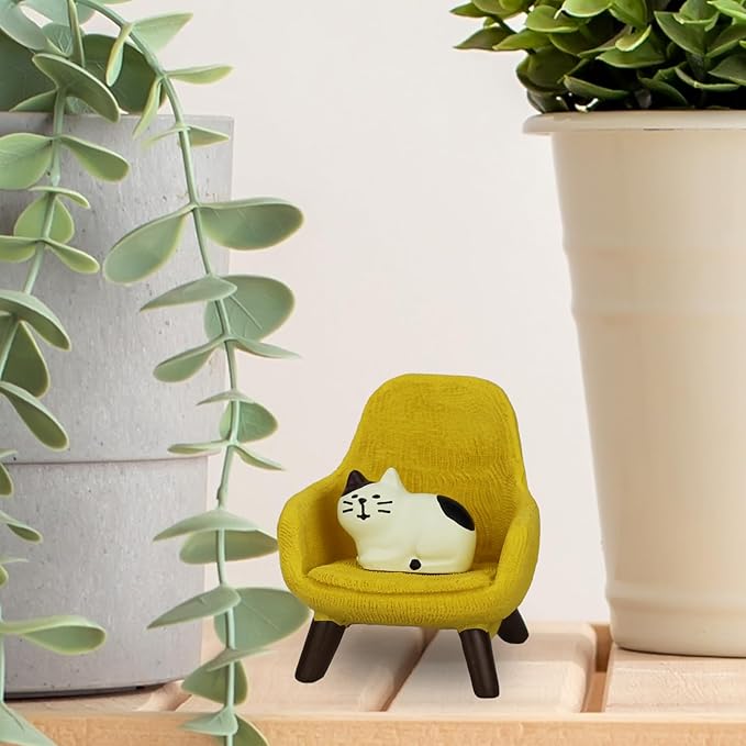 Cute Mini Cat Figurine with Small Sofa Resin Cat Figure for Office Home Decor - Cute Cat Gift for Cat Lovers (Yellow Sofa)