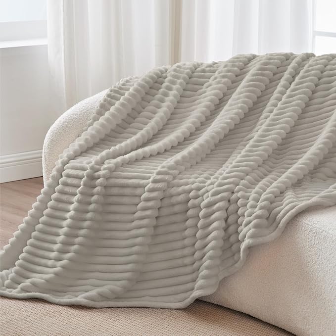 BEDELITE Twin Blanket for Couch & Bed, 300GSM Soft & Warm Fleece Blanket, Decorative and Giftable Striped Light Grey Blankets for Women, Men, 60"x80"