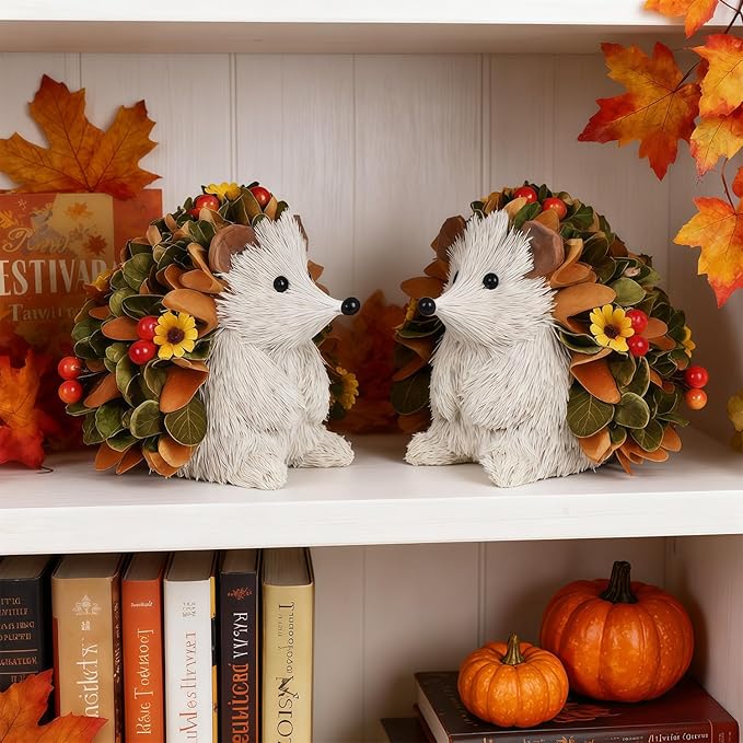 Glintoper Fall Decoration for Home, 2 Pack Thanksgiving Straw Hedgehog Figurine with Woodchip, Harvest Autumn Gifts Shelf Sitters, Tabletop Centerpieces Woodland Animal for Kitchen Office Decor