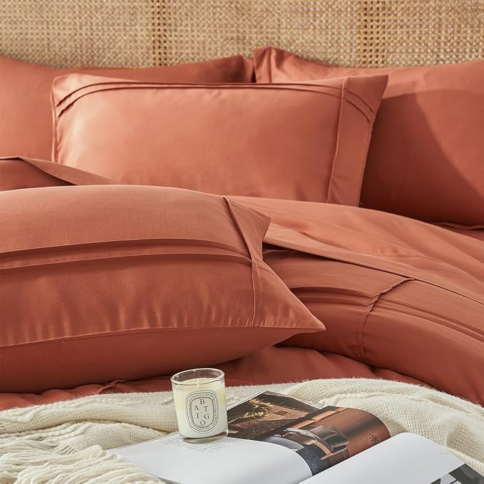 Yogeneg Full Size Comforter Set 7 Piece Bed in a Bag,Grid Pinch Pleat Terracotta Bedding Set,Striped Textured Soft Microfiber Comforter with Sheet Set,All Season Complete Bed Set(Terracotta,Full)