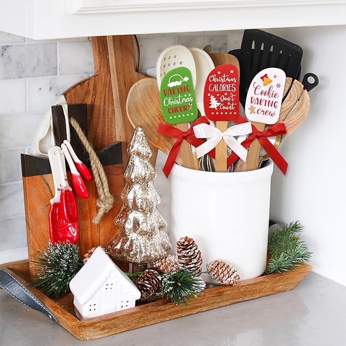 3PCS Christmas Silicone Spatula Set Decor Baking Gifts for Mom Flipping cake Food Grade Heat Resistant Kitchen Utensil Cooking Mixing Festival Wooden Handle and Ribbon Bows with greeting card present