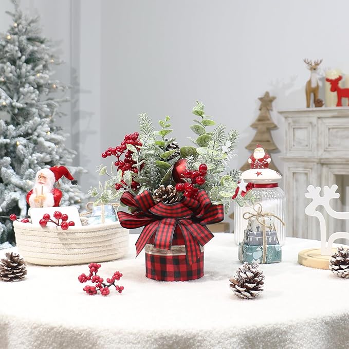 Small Buffalo Check Plaid Christmas Tree, Artificial Mini Tabletop Christmas Tree Decorations, for Winter Home Holiday Party Xmas Decor - Red/Black.