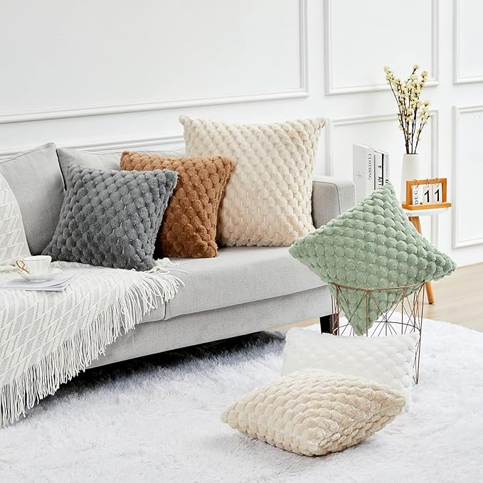 Yaertun Pack of 2 Super Soft Cozy Lumbar Decorative Throw Pillow Covers Fuzzy Plush Faux Fur Luxury Cushion Cover Pillowcase for Sofa Couch Bed Livingroom 12x20 Inch Beige