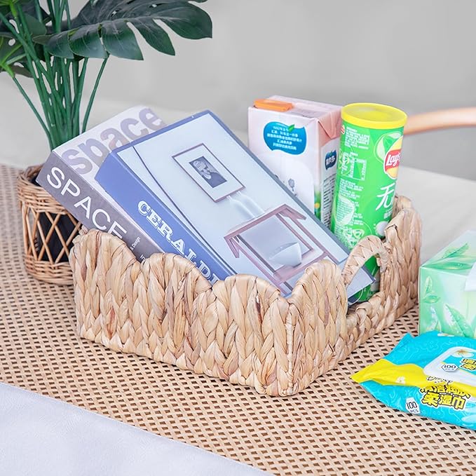 Water Hyacinth Scalloped Trays, Wicker Serving Trays with Handles, Woven Rattan Square Seagrass Tray for Decor, Set of 2