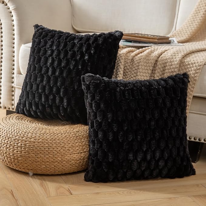 Pack of 2 Super Soft Throw Pillow Covers 22x22 Inch Faux Fur Plush Pillowcase Luxury Cozy Fluffy Decorative Cushion Cover for Sofa Couch Bed Livingroom Black