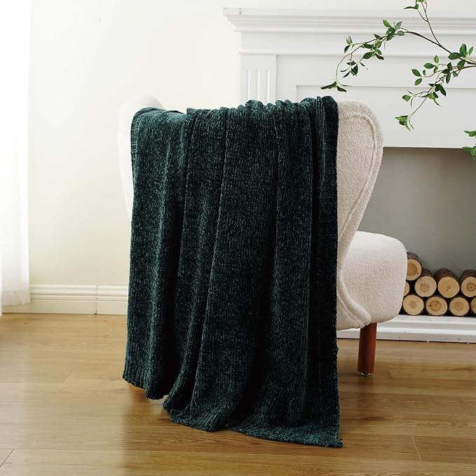 BATTILO HOME Christmas Green Throw Blanket for Couch, Chenille Knitted Blanket for Home Decor, Super Soft Warm Blanket for Bed Sofa Living Room, 51"x67"