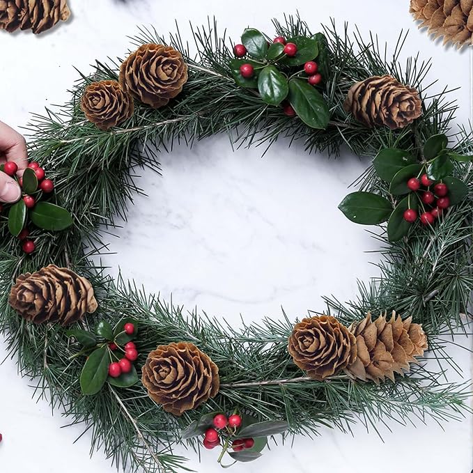 Deloky 250 PCS Christmas Natural Mini Pine Cones-Thanksgiving Pinecones Ornaments for DIY Crafts, Home Decorations,Fall and Christmas,Wedding Decor