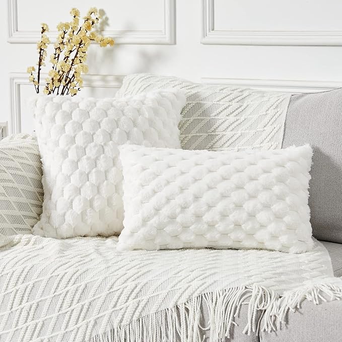 Yaertun Pack of 2 Super Soft Cozy Decorative Throw Pillow Covers Fuzzy Plush Faux Fur Luxury Cushion Cover Pillowcase for Sofa Couch Bed Livingroom 26x26 Inch White