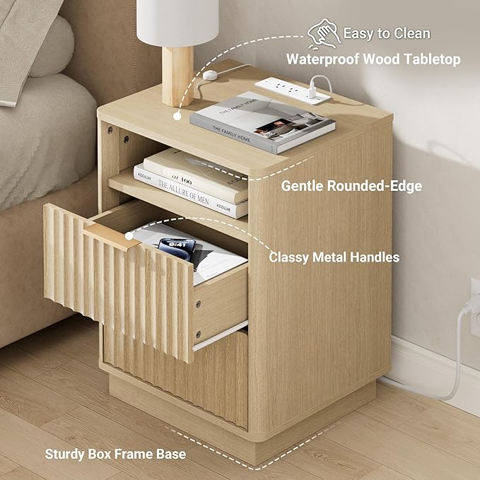 Fluted Nightstand Set of 2 with Charging Station, 18" Modern Farmhouse Night Stand, 2 Drawers End Table with Storage, Bedside Table for Bedroom Home Office, Curved Profile (Natural Oak)