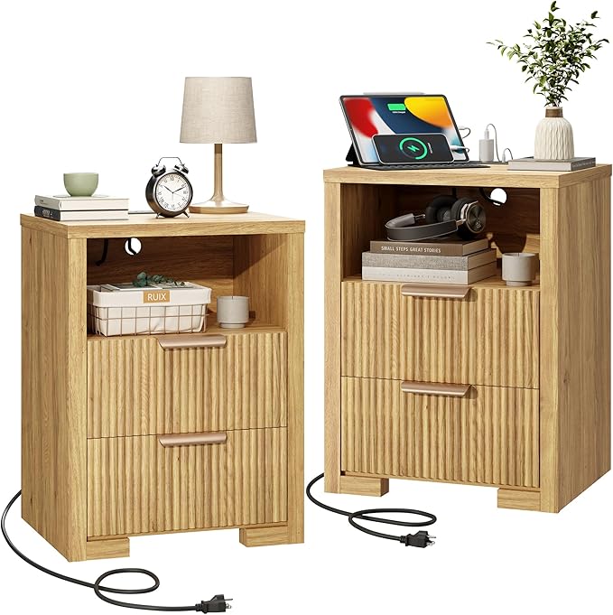 Fluted Nightstand Set of 2 with Charging Station,18" Night Stand with 2 Drawers,End Table with Storage, Bed Side Table for Bedroom,Modern Nightstand for Living Room, Oak