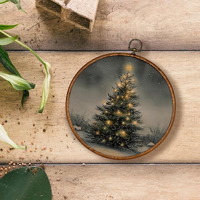 KSDUT Vintage Christmas Wall Decor Art - Retro Christmas Tree Wall Art Canvas Frame Hanging Prints, Merry Xmas Holiday Round Wall Art Decor for Home Farmhouse Decorations 10"x10"