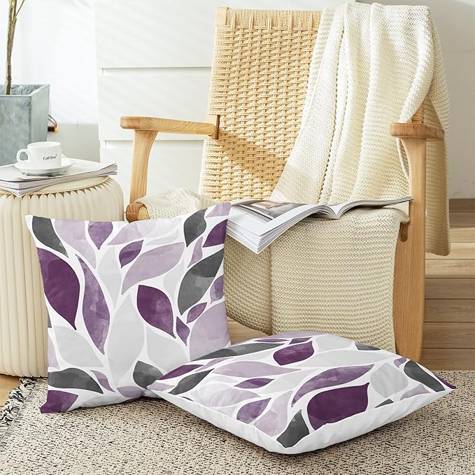 CaliTime Throw Pillow Cases Pack of 2 Cozy Fleece Falling Dahlia Floral Flowers Petals Decorative Cushion Covers for Couch Bed Sofa Farmhouse Decoration 16 X 16 Inches Deep Purple Grey