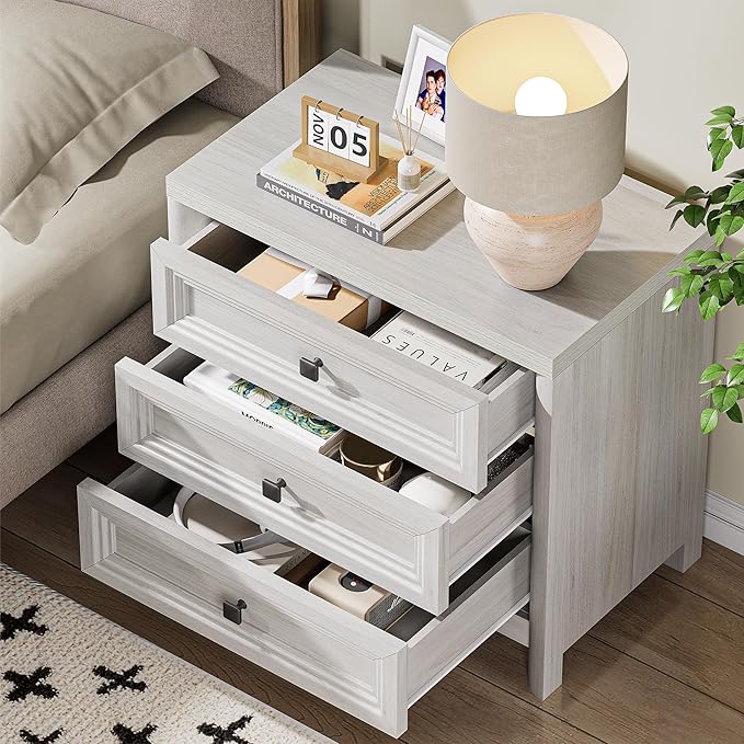 White Nightstand with 3 Drawers, Wood Night Stand with Metal Knobs, Farmhouse Bed Side Table for Bedroom, Modern End Table for Living Room Home Office Storage 1PC