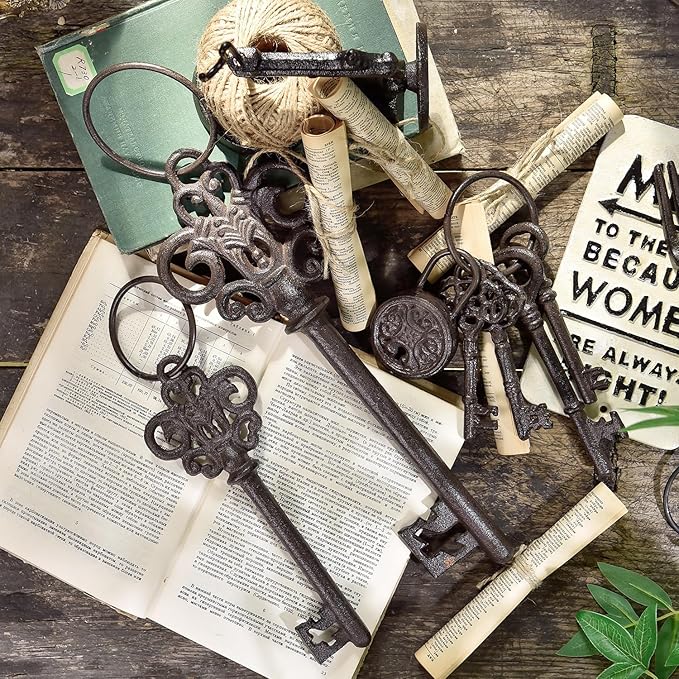 Sungmor Cast Iron Skeleton Keys, Set of 2 Large Old Fashioned, Decorative Wrought Iron Wall Art, Home Garden Farmhouse Halloween Decor, Rustic Brown