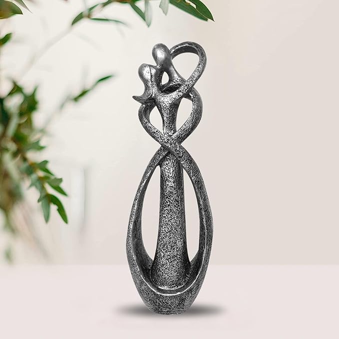 Resin Couple Home Decor Romantic Gift for Weddings Valentine's Day and Anniversaries Decoration Figurine for Girlfriend, Bridal Shower, Engagement (Little Retro)