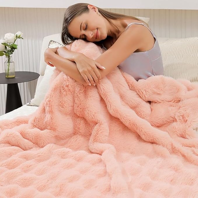Faux Fur Throw Blanket for Couch Cozy Fuzzy Soft Plush Thick Fluffy Fleece Bubble Blanket for Sofa Bedroom Living Room, 51x63 Inches Pink