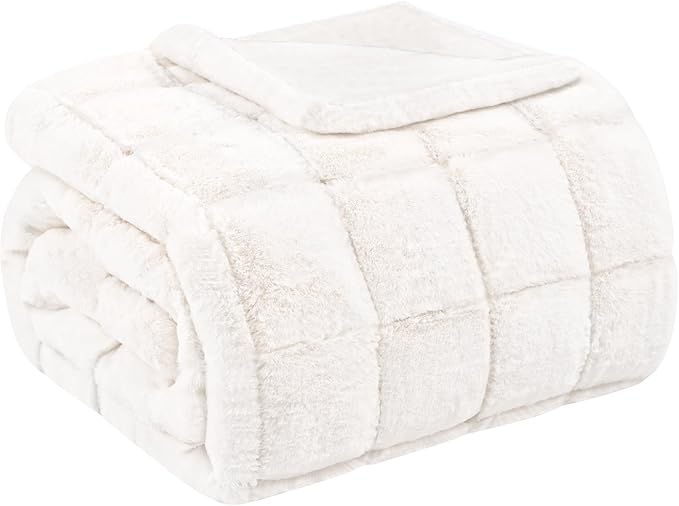 Touchat Faux Fur Throw Blanket, Luxury 1000GSM Ultra Thick Warm Rabbit Blanket for Couch Bed Sofa, 3D Checkered Pattern Lola Minky Comfort Blankets for Bedroom Living Room Women Gift, White