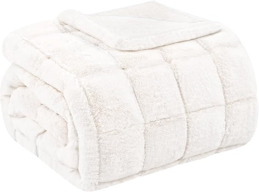 Touchat Faux Fur Throw Blanket, Luxury 1000GSM Ultra Thick Warm Rabbit Blanket for Couch Bed Sofa, 3D Checkered Pattern Lola Minky Comfort Blankets for Bedroom Living Room Women Gift, White