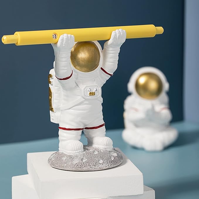 BUTILIVEEN Astronaut Pen Pencil Holder Stand for Desk, Resin Pen Display Stand Pencil Display Holder for Home Office Gifts, Standing Astronaut Pen Holder
