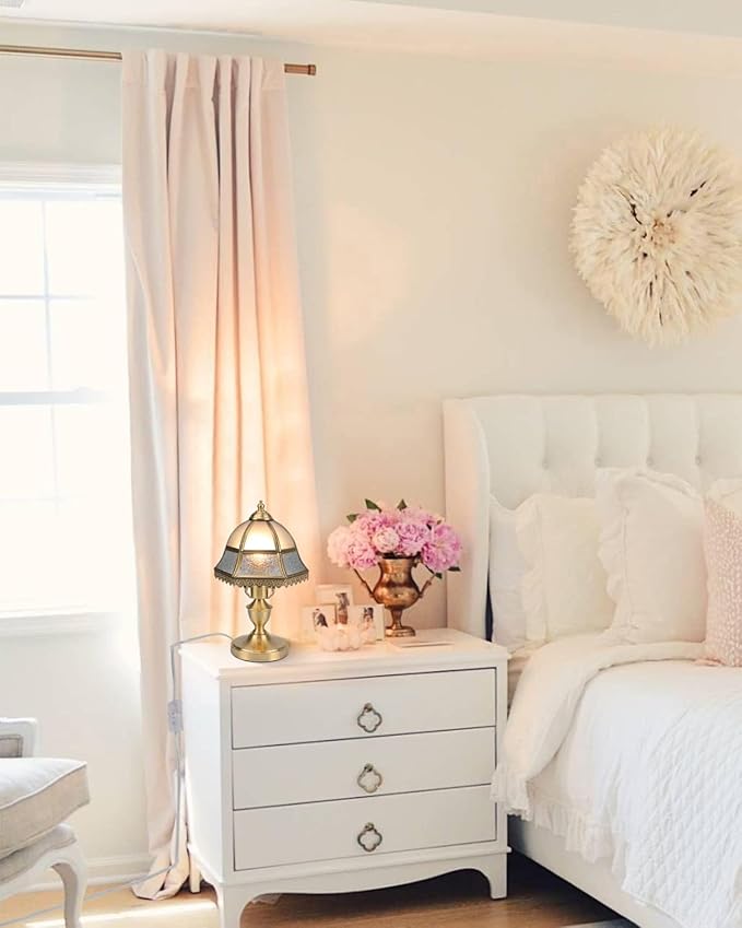 Retro Style Table Lamp, Mushroom Lamp, Frosted Glass Lampshade Brass Base for Living Room Bedroom House Nightstand, 7.4" W x 13.7" H