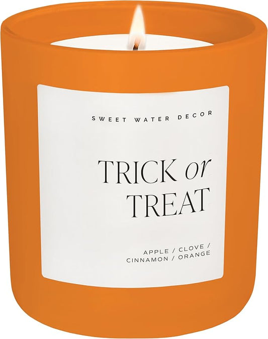 Sweet Water Decor Trick or Treat Candle, Large 15oz Jar, Scented with Pumpkin, Apple, Cinnamon & Vanilla, Non-Toxic Soy Wax Blend, Indoor Halloween Decorations for Home & Bathroom, 70+ Hour Burn