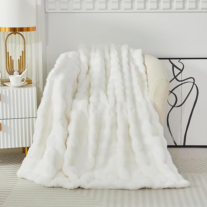 Faux Fur Throw Blanket for Couch Cozy Fuzzy Soft Plush Thick Fluffy Fleece Bubble Blanket for Sofa Bedroom Living Room, 63x79 Inches White