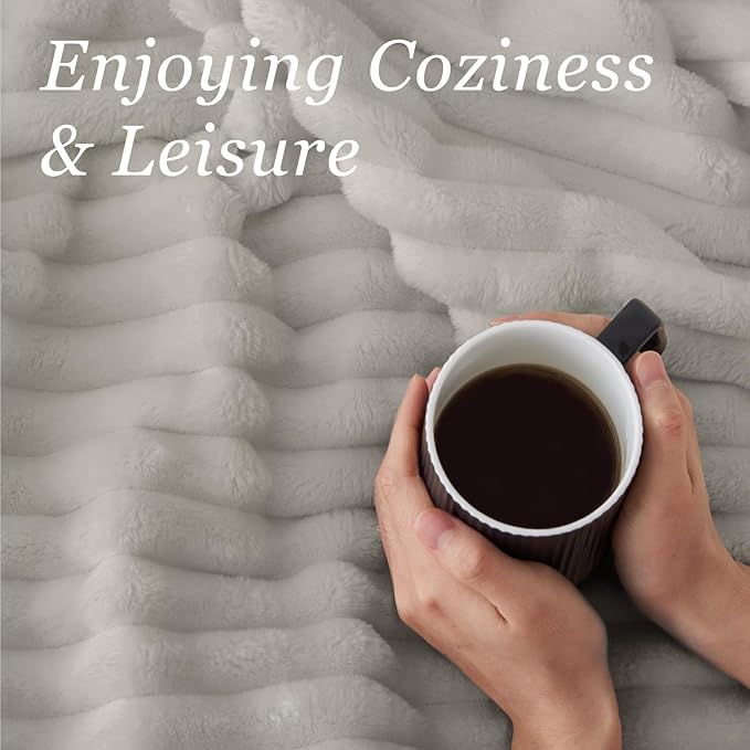 BEDELITE Fleece Throw Blanket for Couch - 300GSM Soft & Warm Fluffy Light Grey Blanket, Decorative and Giftable Striped Blankets for Women, Men, 50"x70"