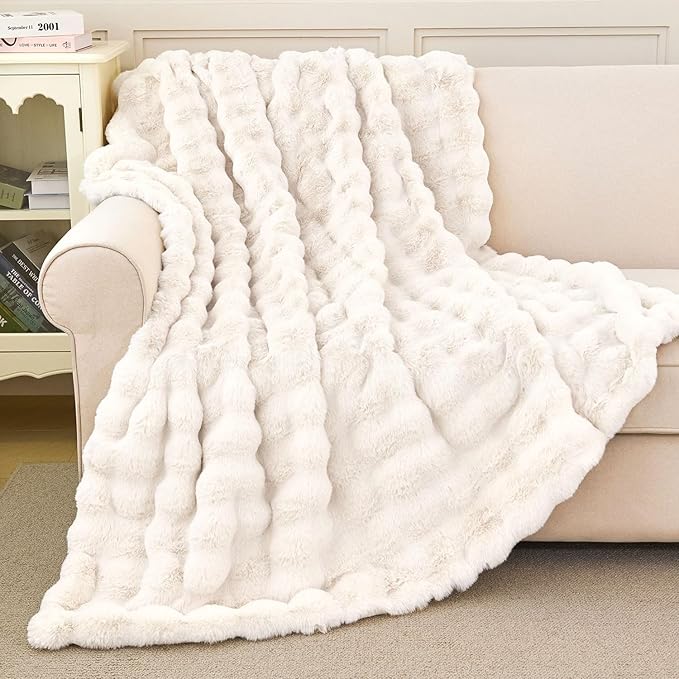Faux Rabbit Fur Throw Blanket for Couch, Fluffy Warm Plush Thick Bubble Blanket for Bed Sofa Living Room, Soft Cozy Furry Blanket Home Decor, 50x60 inches, Cream White