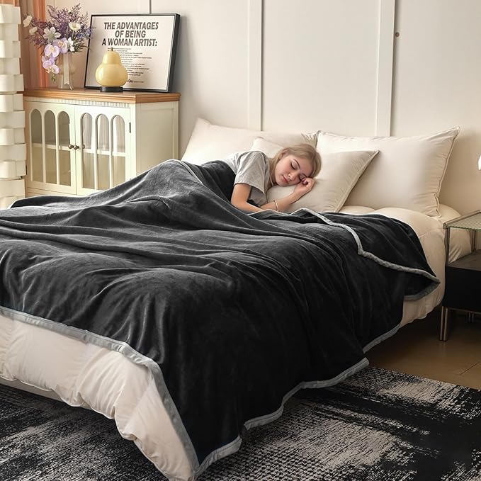 Fleece Bed Blankets Throw Size - Soft Lightweight Plush Fuzzy Cozy Luxury Blanket Microfiber Throw for Couch Bed,All-Season Breathable,40x60 Inches