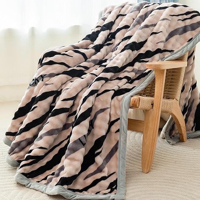 Fleece Bed Blankets Queen Size - Soft Lightweight Plush Fuzzy Cozy Luxury Blanket Microfiber Throw for Couch Bed,All-Season Breathable,80x90 Inches