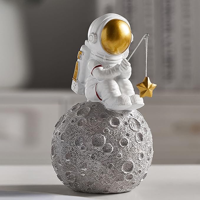 BUTILIVEEN Astronaut Fishing Star Figurines, Space Themed Bedroom & Desktop Shelf Decor, Gifts for Space Lovers & Christmas