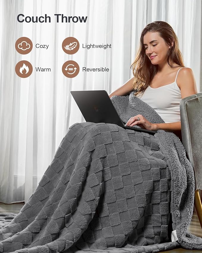Pawque Super Soft Cozy Throw Blanket Twin Size for Couch Bed, Fluffy Sherpa Fleece Reversible Thick Warm Fuzzy Blanket for All-Season, 3D Checkered Jacquard Decorative Blankets, Grey, 60" x 80"