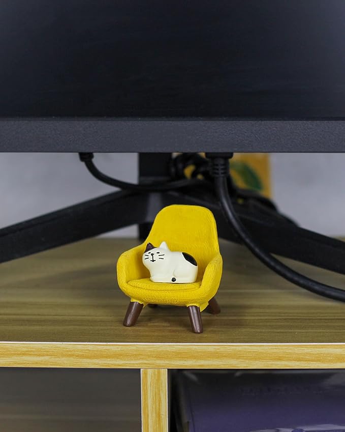 Cute Mini Cat Figurine with Small Sofa Resin Cat Figure for Office Home Decor - Cute Cat Gift for Cat Lovers (Yellow Sofa)