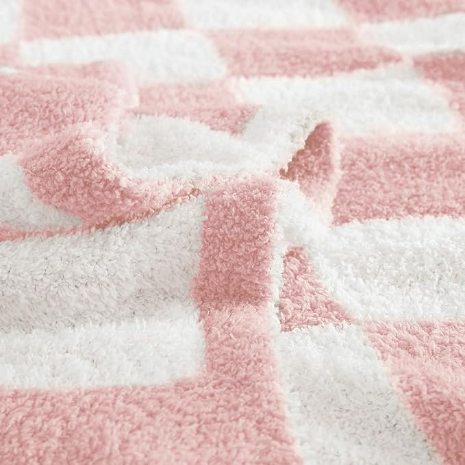 WRENSONGE Checkered Throw Blanket, Pink Microfiber Soft Cozy Fluffy Warm Hand Made Throw Blankets for Couch, Sofa, Chair, Bed, Camping, Picnic, Travel Lightweight Bed Blanket - 30"*40"