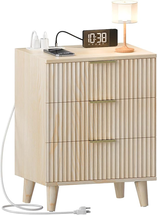 Fluted Nightstand with USB Charging Station, 3 Drawer Dresser Wood Modern Night Stand Bedside Table with Quiet Drawers & Large Storage End Table for Bedroom (1pcs, Natual)