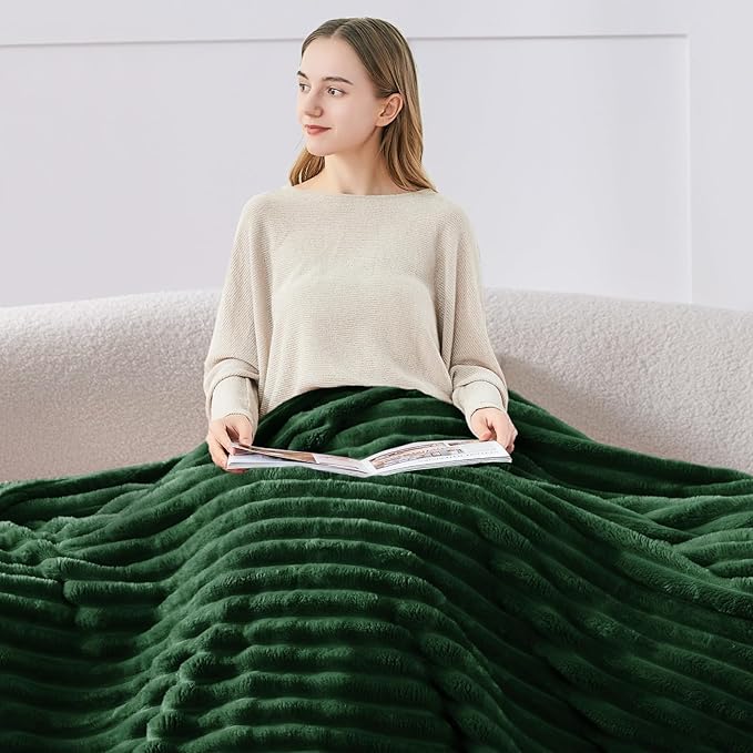 BEDELITE Fleece Throw Blanket for Couch - 300GSM Soft & Warm Fluffy Forest Green Blanket, Decorative and Giftable Striped Blankets for Women, Men, 50"x60"
