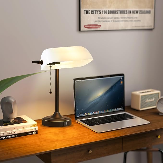 Vintage Desk Lamp Bankers Lamp - Black Retro Table Lamp with USB & Type C Charging Ports Traditional Pull Chain Switch Library Lamp for Home Office Nightstand Bedroom Side Table Lamp(Bulb Included)