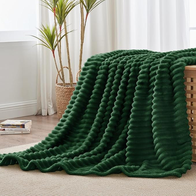 BEDELITE Twin Blanket for Couch & Bed, 300GSM Soft & Warm Fleece Blanket, Decorative and Giftable Striped Forest Green Blankets for Women, Men, 60"x80"