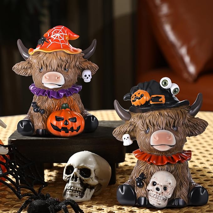 Karenhi 2 Pcs Highland Cow Figurines Halloween Pumpkin Skull Spider Highland Cow Gnomes Scottish Resin Statue Calf Lovers Gifts for Halloween Home Garden Kitchen Office Tiered Tray Table Decor