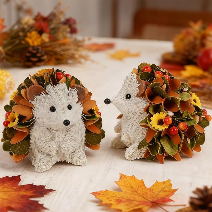 Glintoper Fall Decoration for Home, 2 Pack Thanksgiving Straw Hedgehog Figurine with Woodchip, Harvest Autumn Gifts Shelf Sitters, Tabletop Centerpieces Woodland Animal for Kitchen Office Decor