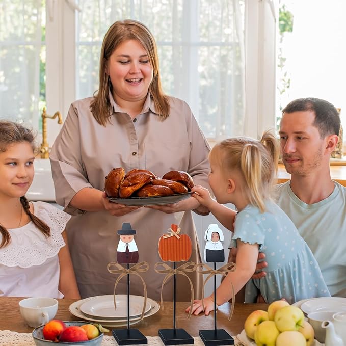 3 Pcs Thanksgiving Tiered Tray Decor Turkey Wooden Table Pilgrim Couple Decorations Indoor Fall Sign for Thanksgiving aumtum Home Table Decor