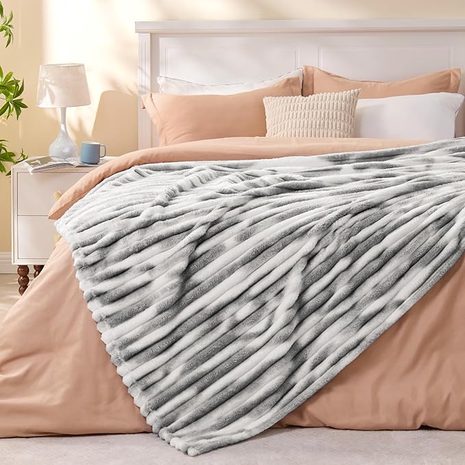 BEDELITE Twin Blanket for Couch & Bed, 300GSM Soft & Warm Fleece Blanket, Decorative and Giftable Striped Tie-dye Grey Blankets for Women, Men, 60"x80"