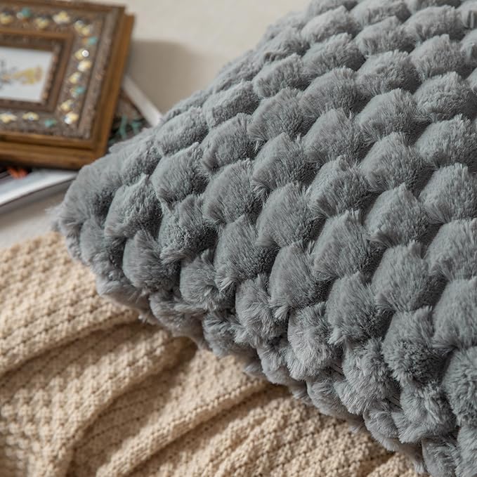 Pack of 2 Super Soft Throw Pillow Covers 16x16 Inch Faux Fur Plush Pillowcase Luxury Cozy Fluffy Decorative Cushion Cover for Sofa Couch Bed Livingroom Darkgrey