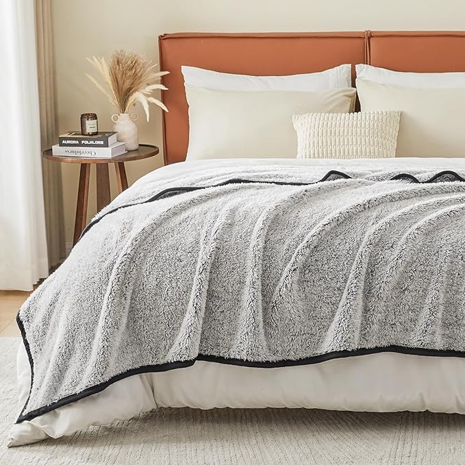 EMME Soft Sherpa Fleece Blanket Reversible Plush Fluffy Large Blanket, Light Weight Warm Decorative Boho Blanket Cover for Sofa, Couch, Bedroom,Travel(Black,60"x80")