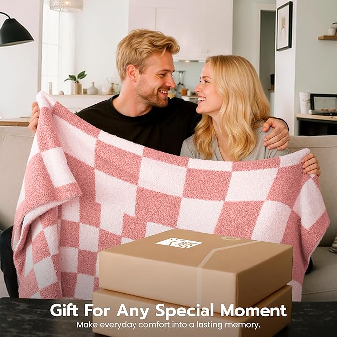 Joiedomi Throw Blanket for Couch, Pink White Checkered Knitted Blankets Gifts for Women Mom Girls, Cozy Cute Soft Throw Home Room Decor Aesthetic Women Mothers Birthday Gifts 50x70 Inches