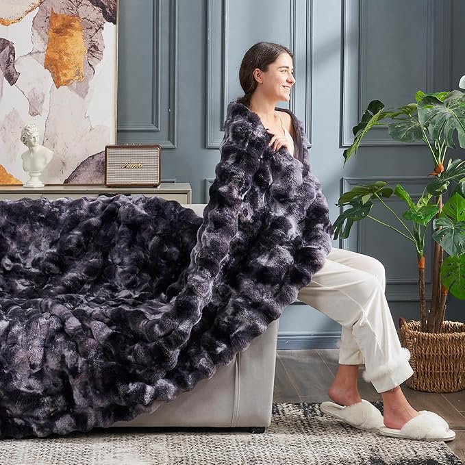 Cozy Bliss Faux Fur Throw Blanket for Couch, Fuzzy Soft Plush Thick Bubble Blanket for Sofa Bedroom Living Room, 60 * 80 Inches Tie Dye Black