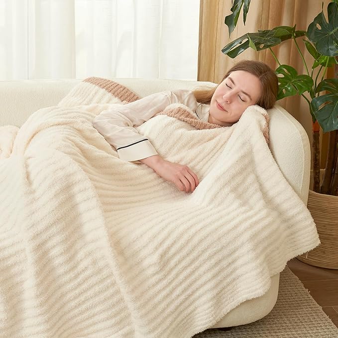 Snuggle Sac Fluffy Ribbed Cream Blanket Twin Size, Soft Luxurious Knit Throws, Fuzzy Plush Microfiber Blankets for Couch, Sofa, Bed, Cream, 60x80 inches